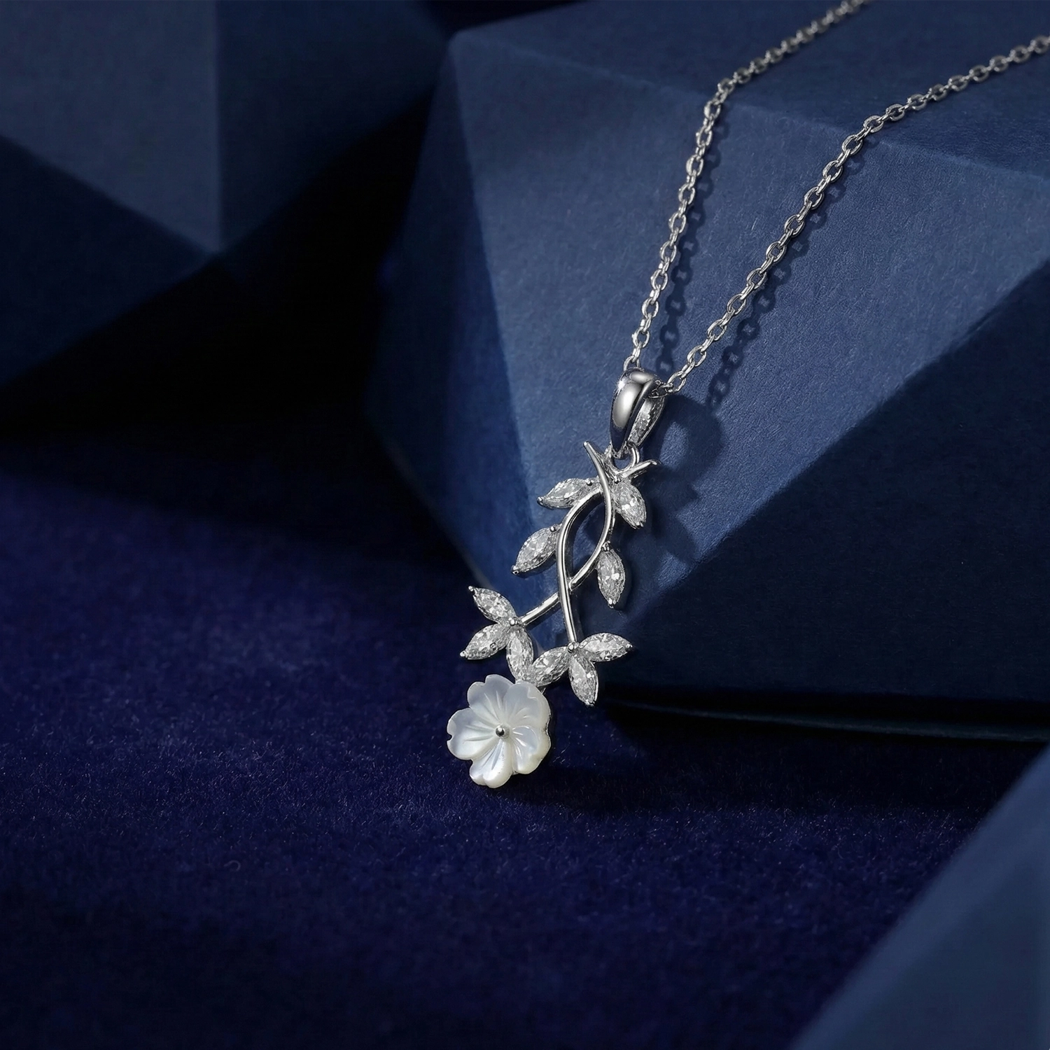 Zekra Silver Necklaceذ